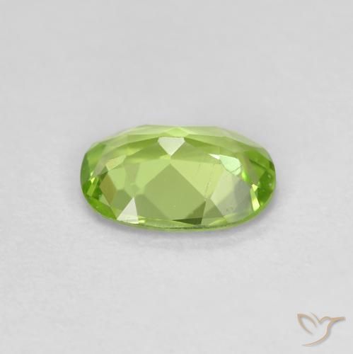 Peridoto Verde médio Natural 0.78ct, oval, VS