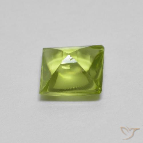 Peridoto Verde médio Natural 0.72ct, Quadrado, Transparente