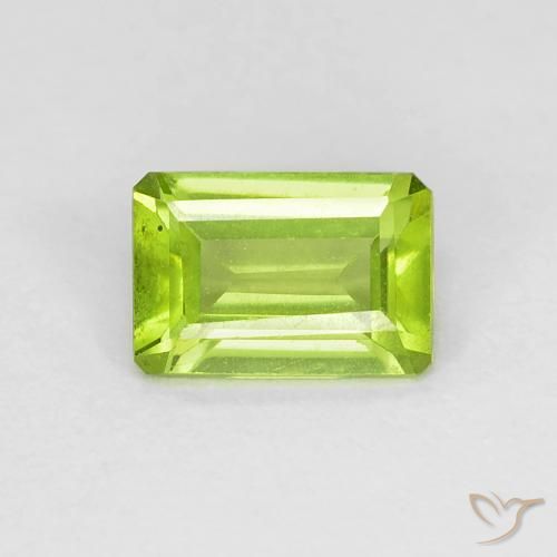 1.05ct Natural Verde amarelado Peridoto, Corte Esmeralda, VS
