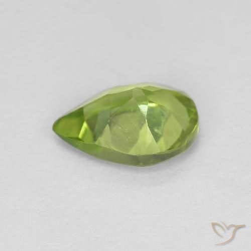 Peridoto verde vivo Natural 0.72ct, Formato de pêra, VS