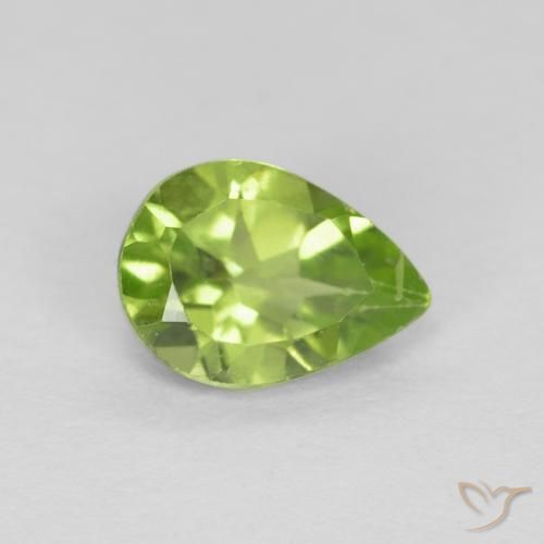 Peridoto Verde Vivo Claro Natural 0.74ct, Formato de pêra, VVS