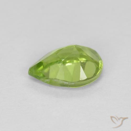 Peridoto Verde Vivo Claro Natural 0.74ct, Formato de pêra, VVS