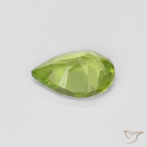 Peridoto Verde médio Natural 0.67ct, Formato de pêra, VVS-VS