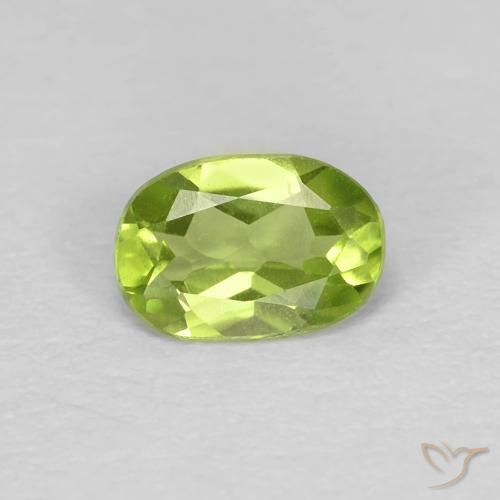 0.59ct Natural verde vivo Peridoto, oval, VS
