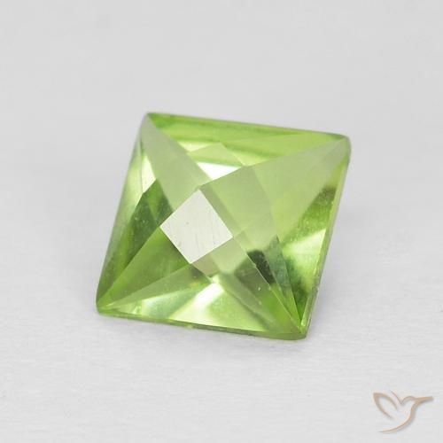 Peridoto Verde médio Natural 0.72ct, Quadrado, VS