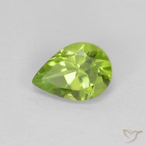 Peridoto Verde médio Natural 0.91ct, Formato de pêra, VS