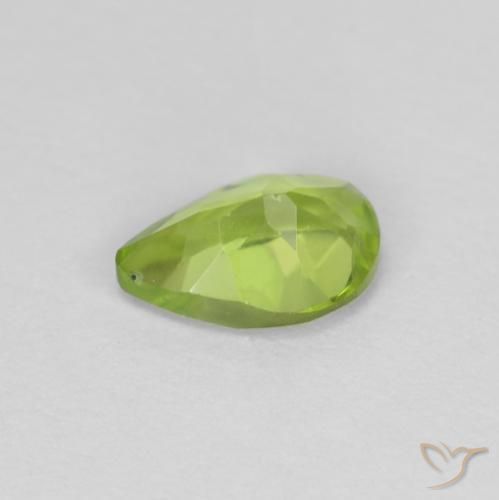 Peridoto Verde médio Natural 0.73ct, Formato de pêra, VS