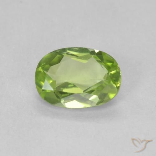 0.76ct Natural Verde médio Peridoto, oval, VVS