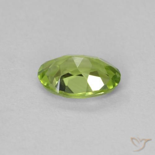 Peridoto verde vivo Natural 0.65ct, oval, VVS-VS