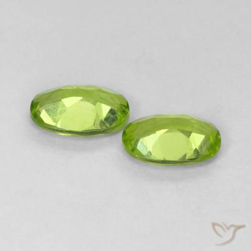 Pedras preciosas de Peridoto Verde médio natural de 1.55 ct, oval, VVS-VS