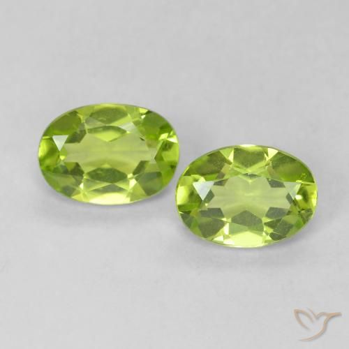 1.82ctw Natural verde vivo Peridoto, oval, VVS-VS