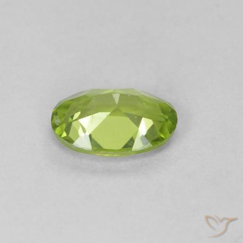 Peridoto verde vivo Natural 0.67ct, oval, VS