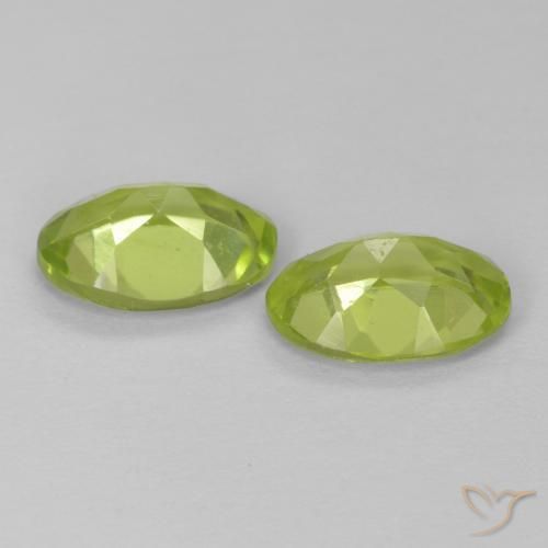Pedras preciosas de Peridoto verde vivo natural de 1.54 ct, oval, VVS-VS