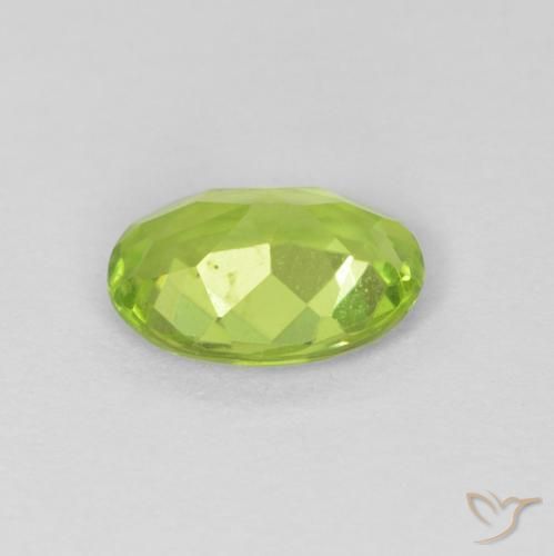 Peridoto Verde médio Natural 1.02ct, oval, VS