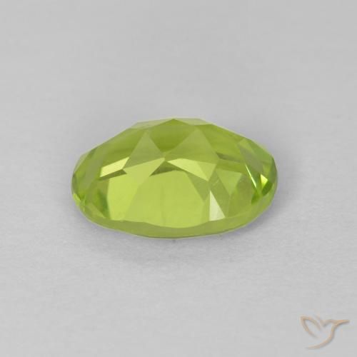 Peridoto Verde médio Natural 1.30ct, oval, VS