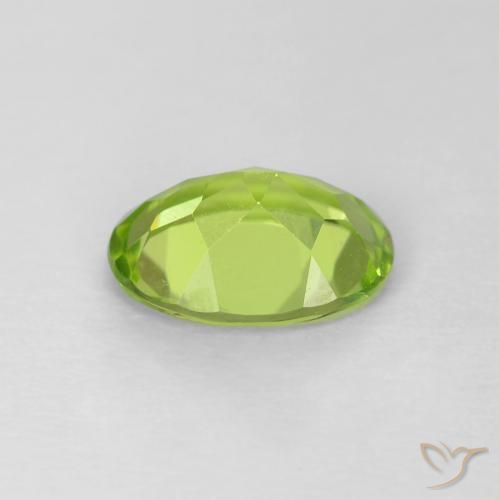 Peridoto Verde médio Natural 1.10ct, oval, VVS-VS