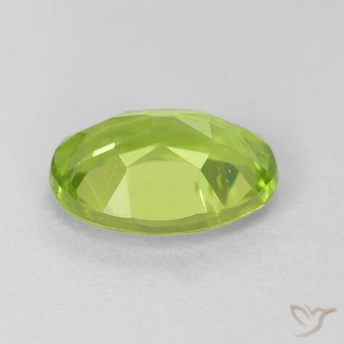 Peridoto Verde claro Natural 1.28ct, oval, VS