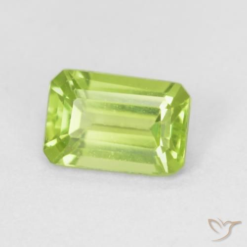Peridoto verde vivo Natural 0.60ct, Corte Octógono / Esmeralda, VVS
