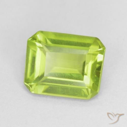 Peridoto Verde claro Natural 0.78ct, Corte Octógono / Esmeralda, VVS