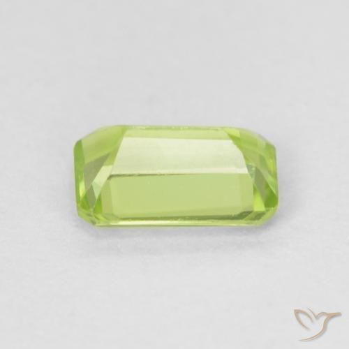 Peridoto Verde Vivo Claro Natural 0.55ct, Corte Octógono / Esmeralda, VVS