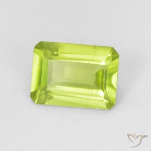 Peridoto Verde claro Natural 0.88ct, Corte Octógono / Esmeralda, VVS