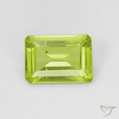 0.79ct Natural Verde claro Peridoto, Corte Esmeralda, VS