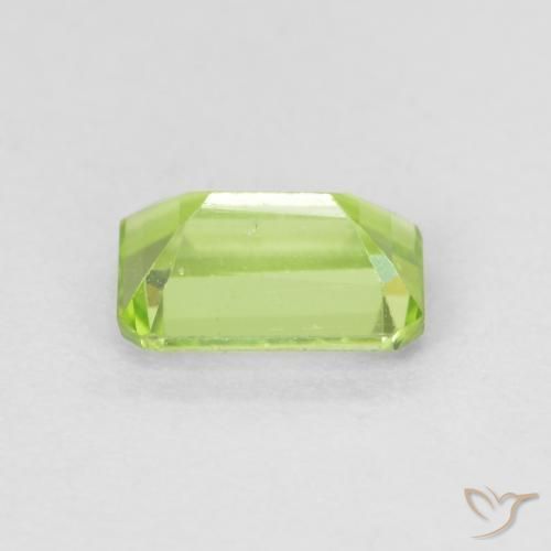Peridoto Verde Vivo Claro Natural 0.62ct, Corte Octógono / Esmeralda, VS