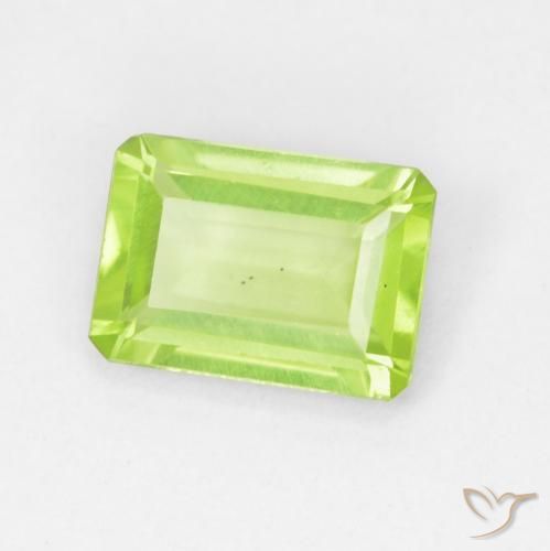 Peridoto Verde médio Natural 0.96ct, Corte Octógono / Esmeralda, VVS