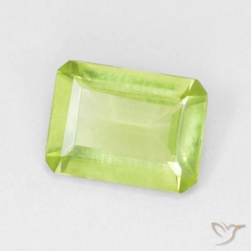 Peridoto Luz verde Natural 0.67ct, Corte Octógono / Esmeralda, VVS