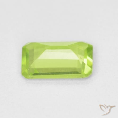 Peridoto Luz verde Natural 0.67ct, Corte Octógono / Esmeralda, VVS