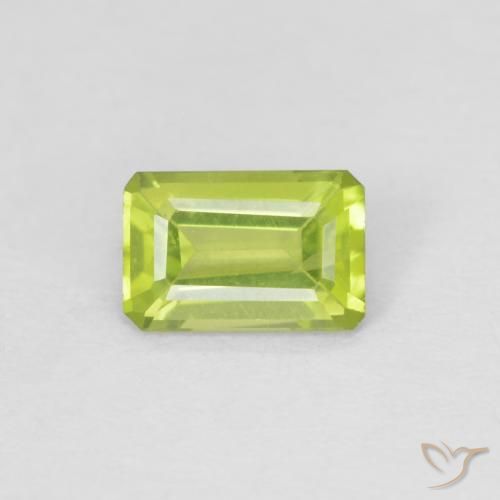 0.61ct Natural Verde médio Peridoto, Corte Esmeralda, VVS-VS