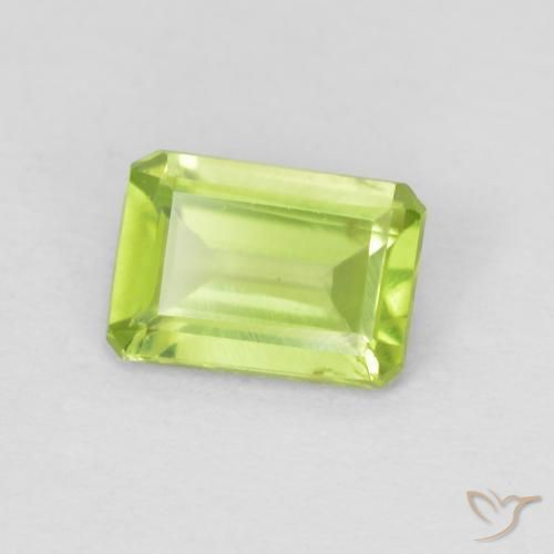 Peridoto Verde médio Natural 0.81ct, Corte Octógono / Esmeralda, VS