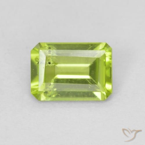 0.96ct Natural Verde claro Peridoto, Corte Esmeralda, VS