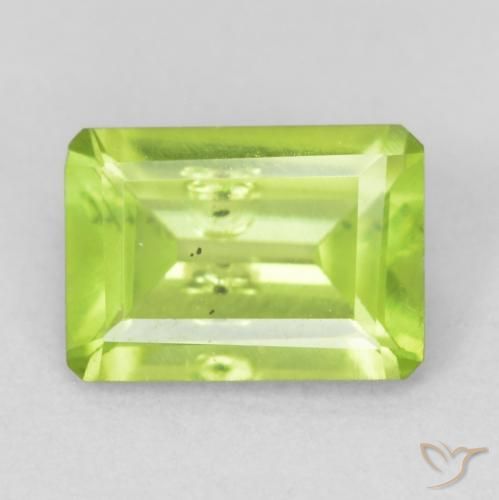 0.95ct Natural Verde amarelado Peridoto, Corte Esmeralda, VS-SI