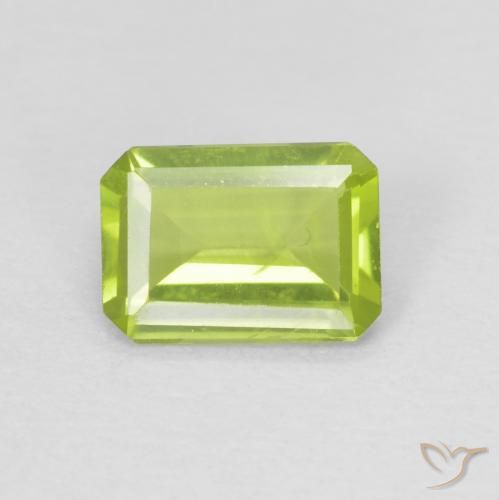 0.76ct Natural Verde amarelado Peridoto, Corte Esmeralda, VVS-VS