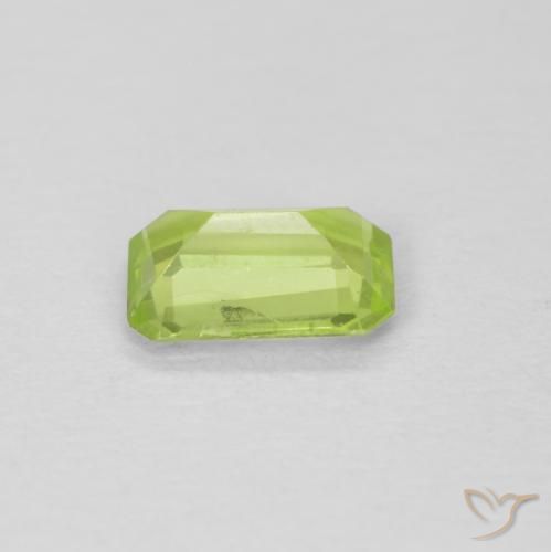 Peridoto Verde médio Natural 0.49ct, Corte Octógono / Esmeralda, VVS-VS