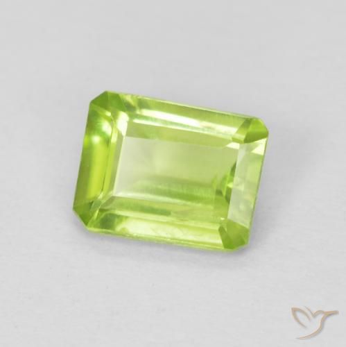 Peridoto Verde claro Natural 0.76ct, Corte Octógono / Esmeralda, VVS-VS