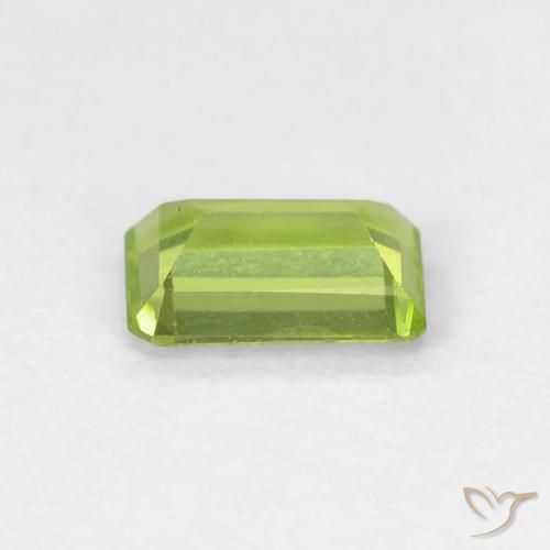 Peridoto Verde claro Natural 0.57ct, Corte Octógono / Esmeralda, VVS-VS