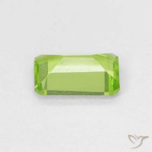 Peridoto Verde médio Natural 0.82ct, Corte Octógono / Esmeralda, VS