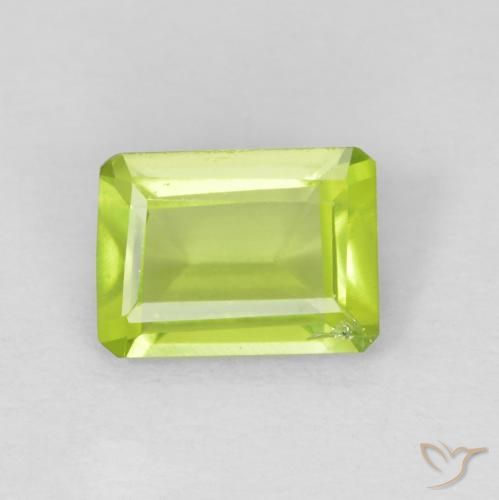 0.93ct Natural Verde claro Peridoto, Corte Esmeralda, VS