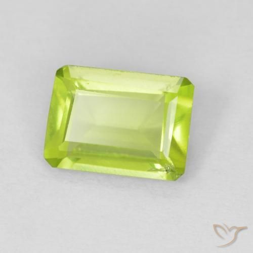 Peridoto Verde claro Natural 0.93ct, Corte Octógono / Esmeralda, VS