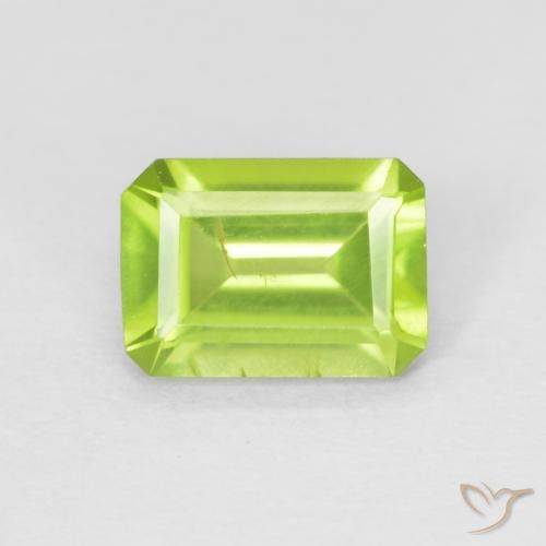 0.99ct Natural Verde claro Peridoto, Corte Esmeralda, VS