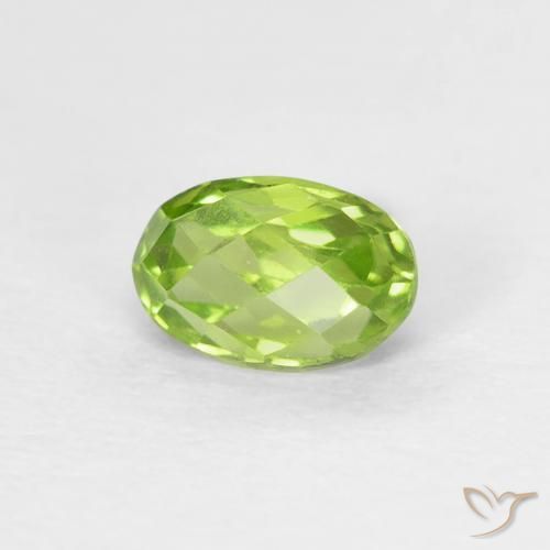 Peridoto Verde Vivo Claro Natural 0.73ct, oval, VS