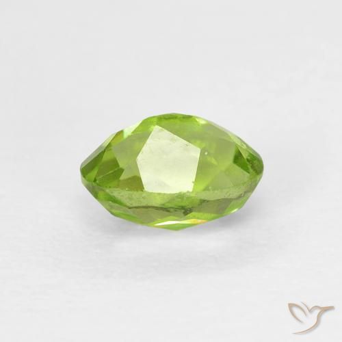 Peridoto Verde Vivo Claro Natural 0.73ct, oval, VS