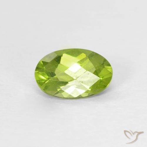 Peridoto Verde claro Natural 0.49ct, oval, VS