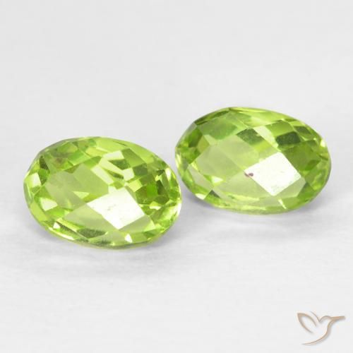 1.36ctw Natural Verde médio Peridoto, oval, VS