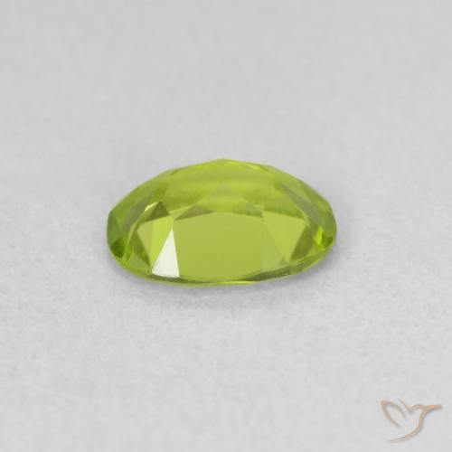 Peridoto Verde amarelado Natural 0.79ct, oval, VVS-VS