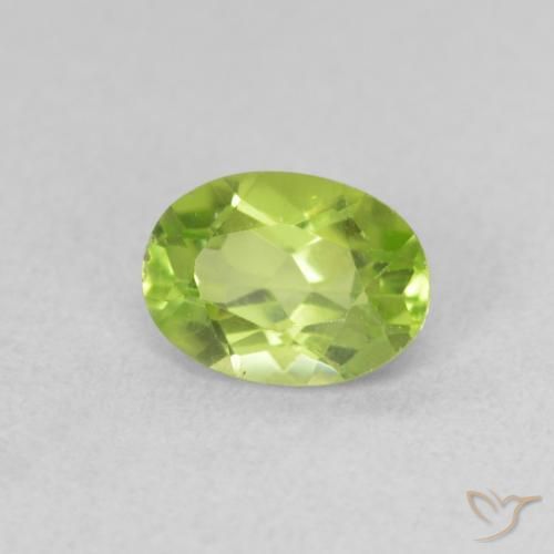 Peridoto Verde amarelado Natural 0.96ct, oval, VVS-VS