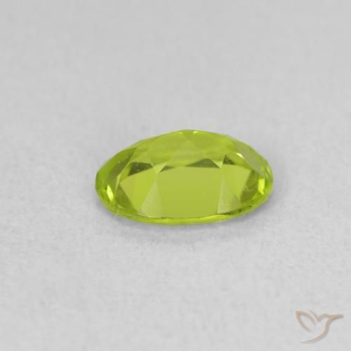Peridoto Verde médio Natural 0.80ct, oval, VVS-VS