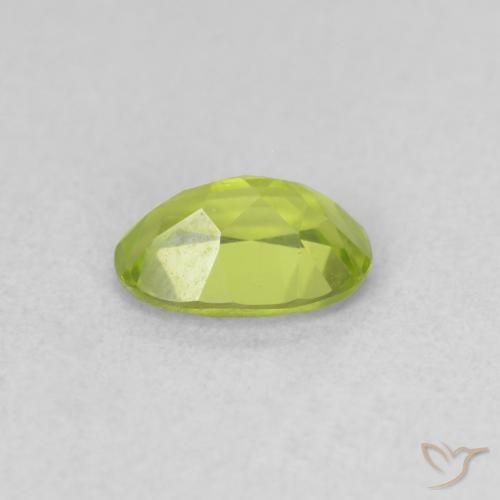 Peridoto Verde amarelado vivo Natural 0.83ct, oval, VVS-VS